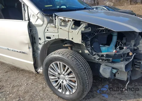 2014 Chrysler Town & Country Touring-L from USA, damaged, VIN 2C4RC1CG3ER147892